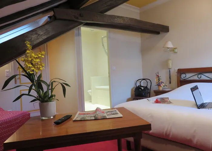 Hotel Saint-Julien Angers